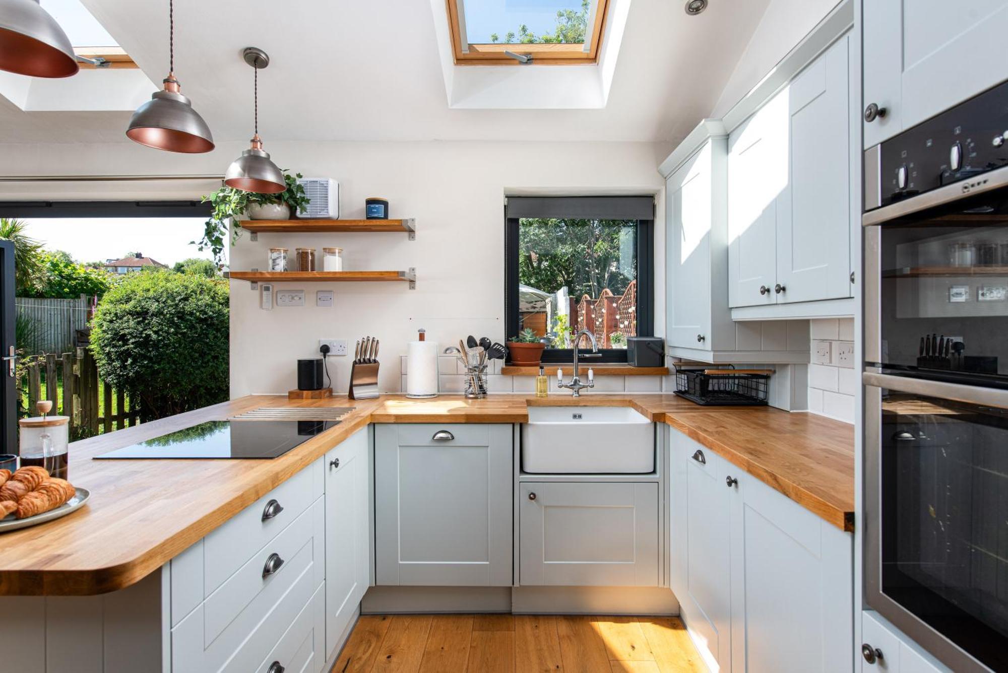 Charming Family Home With Stoves, Garden & Parking บริสตอล ภายนอก รูปภาพ
