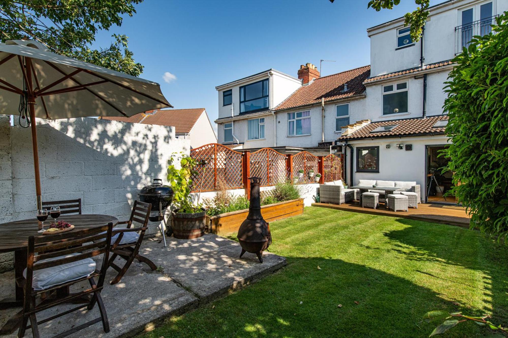 Charming Family Home With Stoves, Garden & Parking บริสตอล ภายนอก รูปภาพ